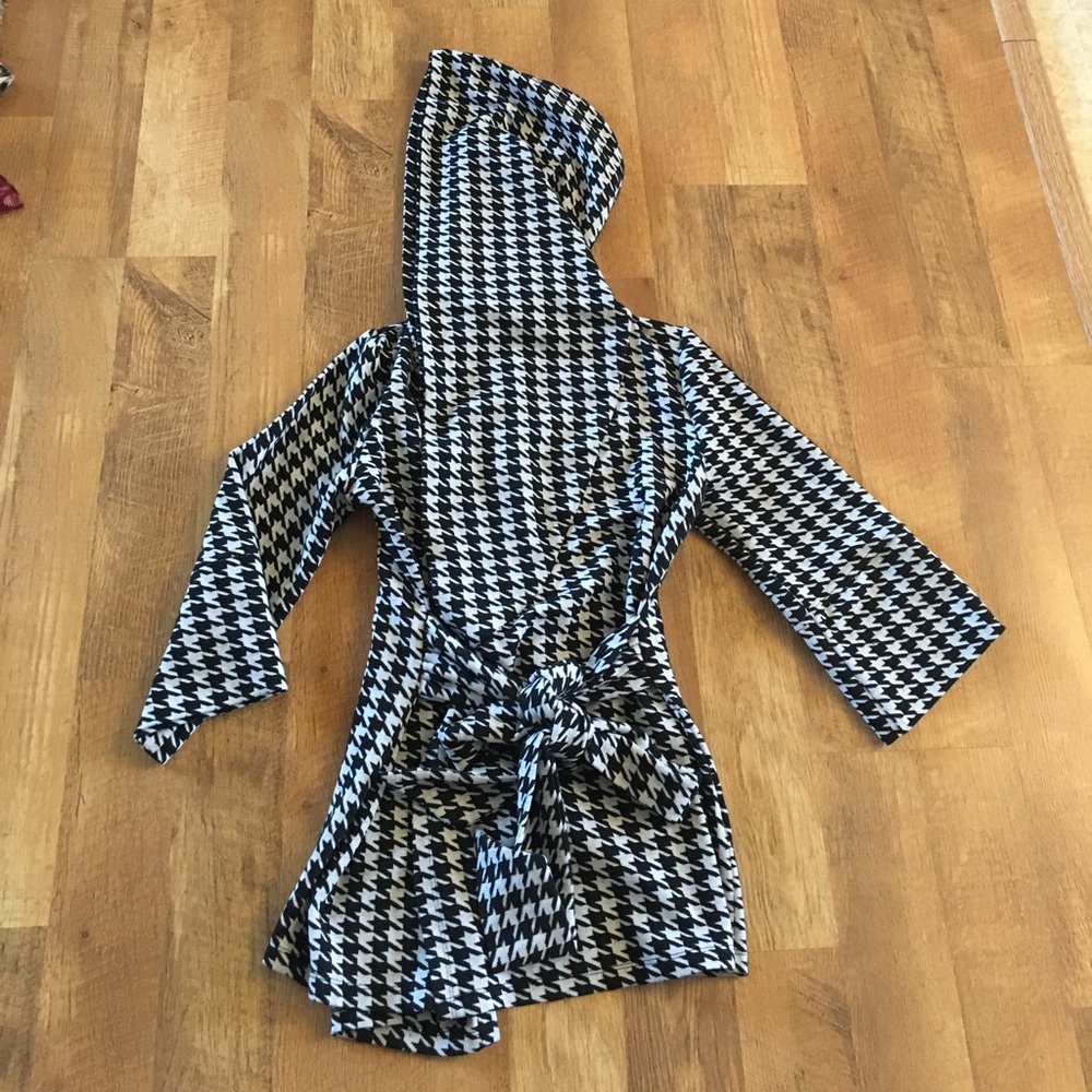 Houndstooth sweater